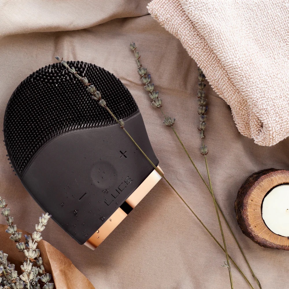 Luce 180° Facial Cleansing and Anti-Aging Device